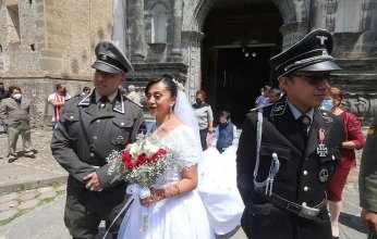 في حالة فريدة من نوعها.. عريس يتقمص شخصية هتلر في حفل زفافه