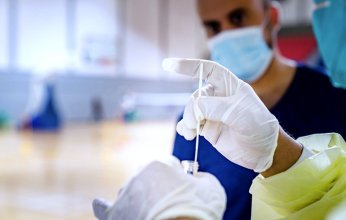 صحة الإمارات تقدم 8، 271 جرعة جديدة من لقاح فيروس كورونا