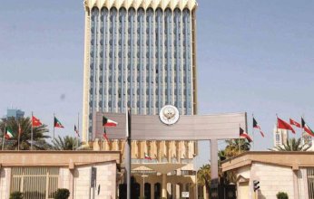 الكويت تتحرك رسميا ضد حالات "ابتزاز" لمسؤولي الحكومة