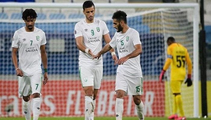 خوفًا من شبح الهبوط.. إدارة الأهلي تضاعف مكافأة الفوز أمام أبها خوفًا من شبح الهبوط.. إدارة الأهلي تضاعف مكافأة الفوز أمام أبها