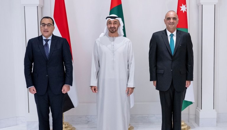 رئيس دولة الإمارات يستقبل رئيسي وزراء الأردن ومصر رئيس دولة الإمارات يستقبل رئيسي وزراء الأردن ومصر