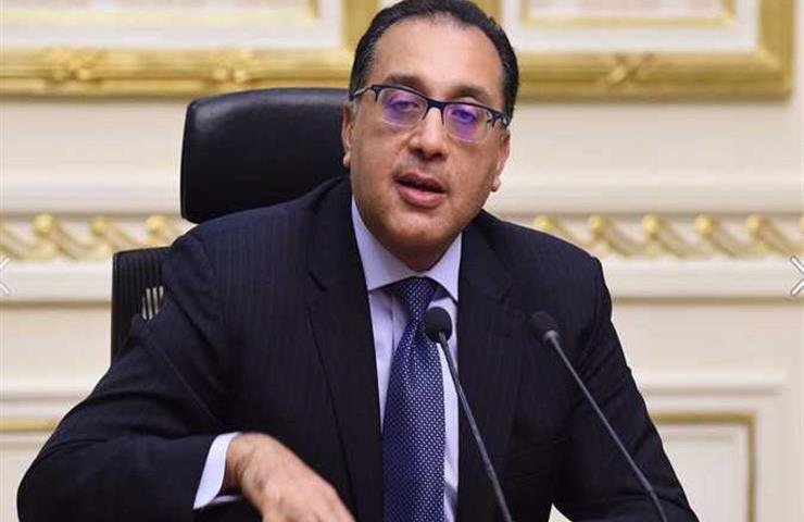 مصر.. التعامل بحسم مع من يحتفظ بالقمح أو يورده خارج المنظومة الرسمية مصر.. التعامل بحسم مع من يحتفظ بالقمح أو يورده خارج المنظومة الرسمية