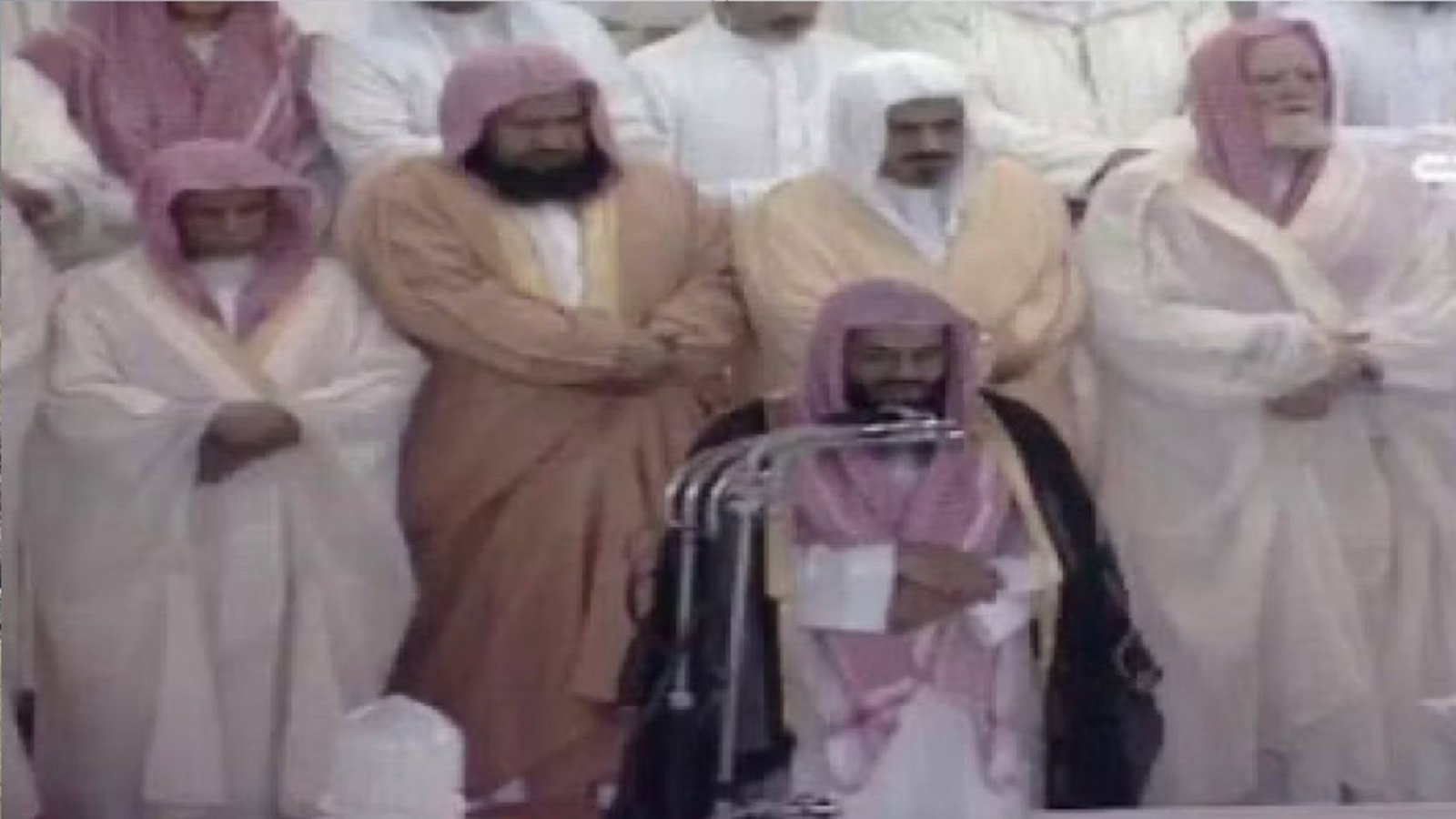 السعودية.. وفاة ملازم الصلاة خلف إمام الحرم المكي السعودية.. وفاة ملازم الصلاة خلف إمام الحرم المكي
