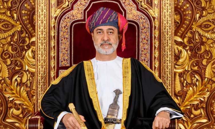 سلطان عمان يهنىء محمد بن زايد لانتخابه رئيسا للإمارات سلطان عمان يهنىء محمد بن زايد لانتخابه رئيسا للإمارات