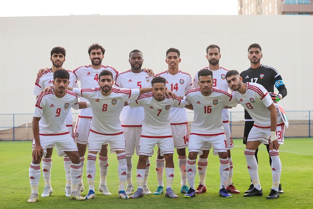 منتخب الإمارات بالزي الأبيض أمام اليابان في كأس آسيا منتخب الإمارات بالزي الأبيض أمام اليابان في كأس آسيا