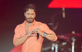 صور.. تامر حسني يشعل حفلات موسم جدة بالمملكة العربية السعودية بأقوي حفلاته