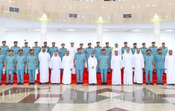 شرطة الشارقة تكرم السويدي تقديراً لجهوده في خدمة المجتمع