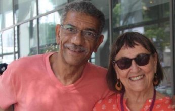 القضاء المصري ينصف طليقة الفنان سيد رجب الامريكية ويعيد لها أرضها