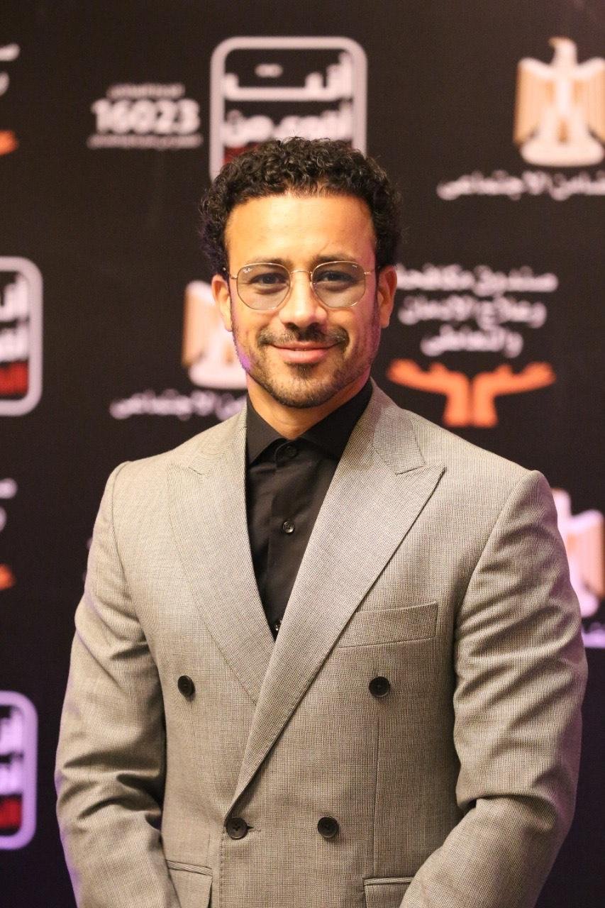 وزيرة التضمان الاجتماعي تكرم أبطال مسلسل suits بالعربي 4 khaligyoun27095