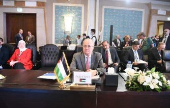 مستشار الرئيس الفلسطيني يطالب إسرائيل باحترام حقوقها في تنمية اكتشافتها من الغاز