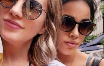 بصورة سيلفي.. شيرين رضا تحتفل بعيد ميلاد ابنتها نور