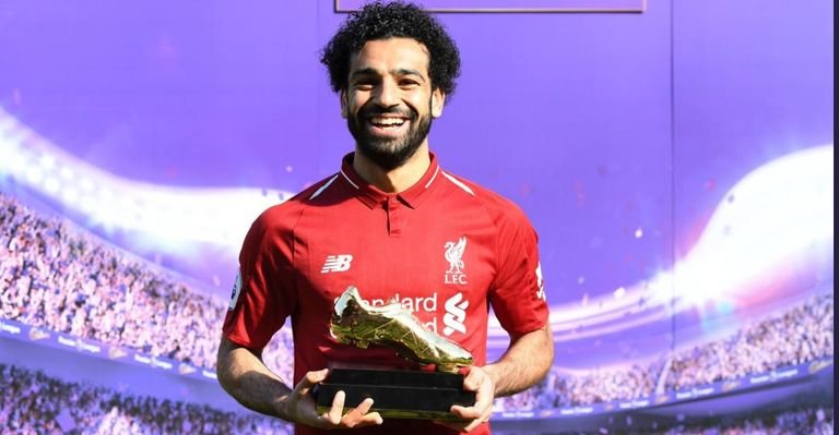 محمد صلاح أفضل لاعب في ليفربول موسم 2021-2022 محمد صلاح أفضل لاعب في ليفربول موسم 2021-2022