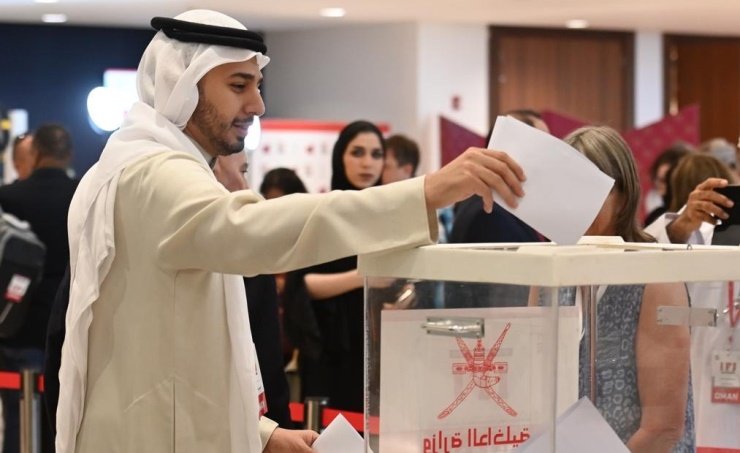 للمرة الأولى.. فوز مملكة البحرين بعضوية المكتب التنفيذي لاتحاد الصحفيين الدولي للمرة الأولى.. فوز مملكة البحرين بعضوية المكتب التنفيذي لاتحاد الصحفيين الدولي