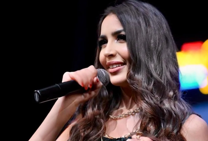 جنات تشارك جمهورها بصور جديدة على "انستجرام" جنات تشارك جمهورها بصور جديدة على "انستجرام"