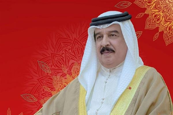 عاهل البحرين يستقبل رئيس مجلس القيادة الرئاسي اليمني عاهل البحرين يستقبل رئيس مجلس القيادة الرئاسي اليمني