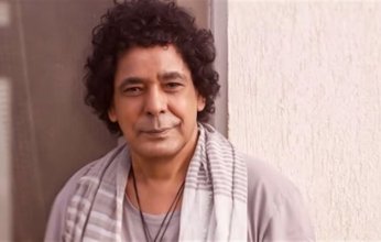 محمد منير يحيي حفلًا غنائيًا فى الإسكندرية