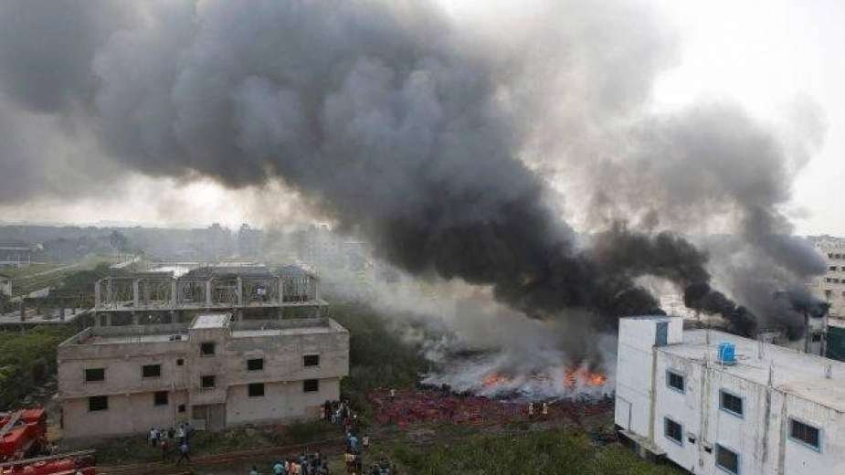 انفجار بمصنع كيماويات يسفر عن مصرع 6 أشخاص وإصابة آخرين شمالي الهند انفجار بمصنع كيماويات يسفر عن مصرع 6 أشخاص وإصابة آخرين شمالي الهند