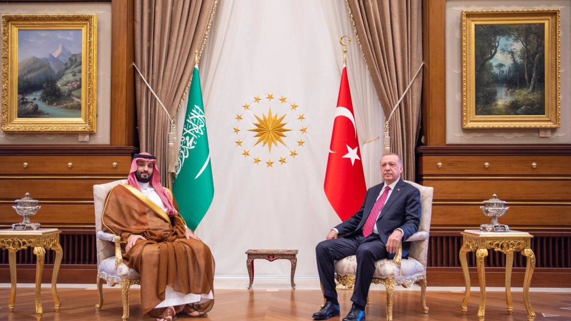 اردوغان يستقبل ولي العهد السعودي بقصر الرئاسة في أنقرة اردوغان يستقبل ولي العهد السعودي بقصر الرئاسة في أنقرة