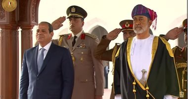 السلطان هيثم بن طارق يستقبل الرئيس السيسي في عمان السلطان هيثم بن طارق يستقبل الرئيس السيسي في عمان