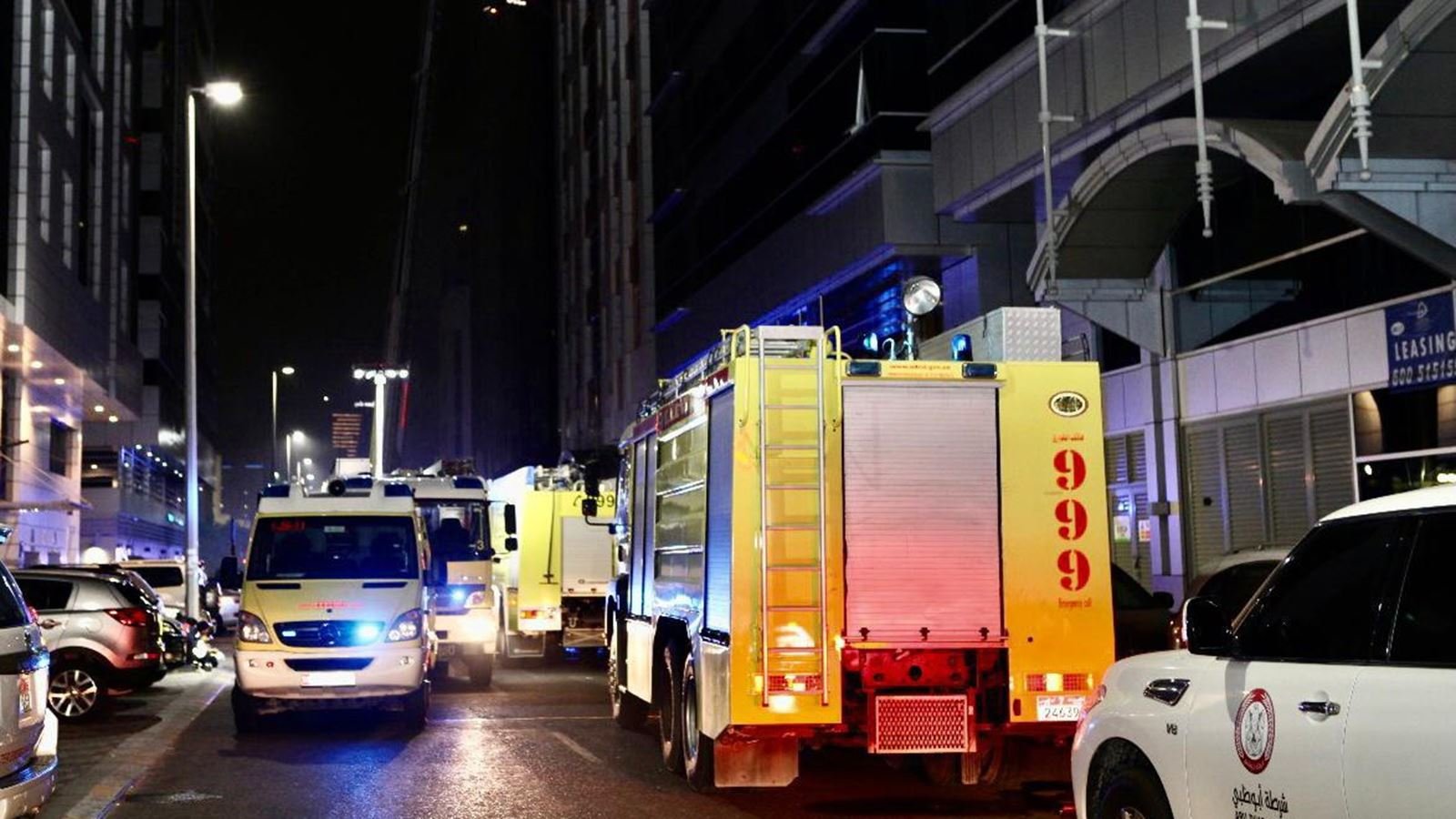 إصابة 19 شخصًا في حريق بناية بمنطقة الزاهية بأبو ظبي إصابة 19 شخصًا في حريق بناية بمنطقة الزاهية بأبو ظبي