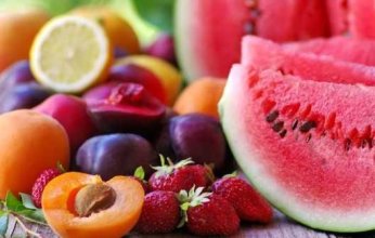 الحكومة المصرية تنفي انتشار أنواع بطيخ وخوخ وطماطم مسممة بالأسواق