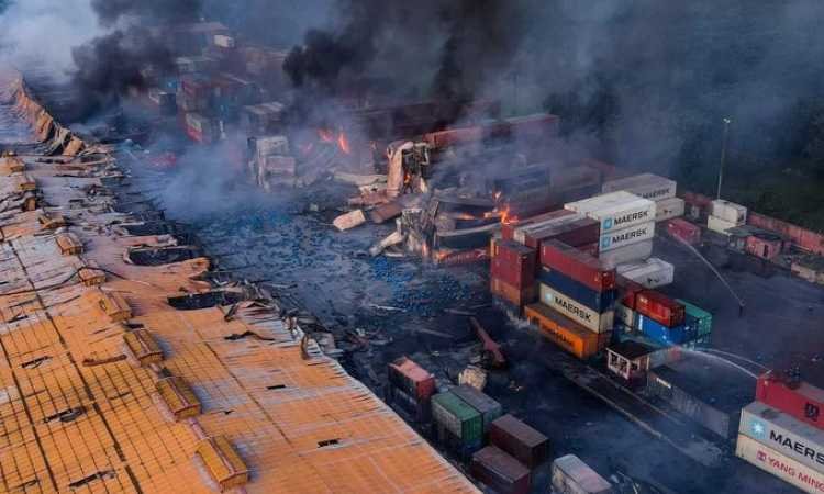 ارتفاع حصيلة ضحايا حريق مستودع حاويات ببنجلاديش إلى 49 قتيلًا ارتفاع حصيلة ضحايا حريق مستودع حاويات ببنجلاديش إلى 49 قتيلًا