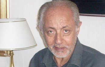 وفاة والدة الفنان عبد العزيز مخيون