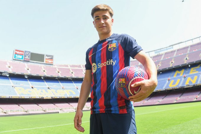 برشلونة يُعلن ضم بابلو توري أول صفقاته حتى 2026 برشلونة يُعلن ضم بابلو توري أول صفقاته حتى 2026