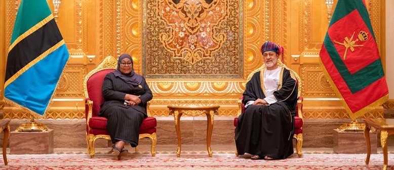 سلطنة عمان و تنزانيا تبحثان سبل تعزيز العلاقات بين البلدين سلطنة عمان و تنزانيا تبحثان سبل تعزيز العلاقات بين البلدين