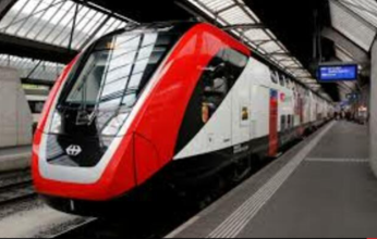 أضراب عمال السكك الحديد في بريطانيا يعطل حركة القطارات