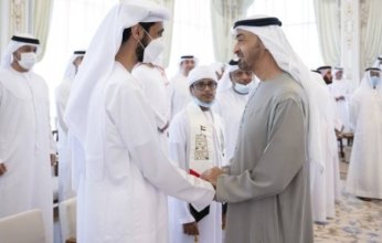 رئيس الإمارات يستقبل عالم الفيزياء الإماراتي أحمد المهيري والطالب خميس الجنيبي