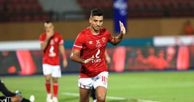 محمد شريف يتقدم للأهلي بهدف فى شباك الزمالك محمد شريف يتقدم للأهلي بهدف فى شباك الزمالك