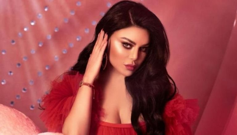 هيفاء وهبي تشارك جمهورها بصور جديدة على "أنستجرام" هيفاء وهبي تشارك جمهورها بصور جديدة على "أنستجرام"