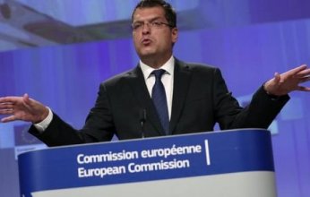 المفوض الأوروبي للأزمات: العاملون الإغاثيون يخاطرون بحياتهم في اليمن