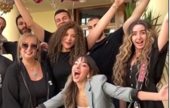 بالفيديو.. هنا الزاهد تحتفل بتخرج شقيقتها الصغرى من الجامعة برفقة أسرتها