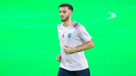 السوري عمر السومة يشارك في تدريبات الاهلي السعودي السوري عمر السومة يشارك في تدريبات الاهلي السعودي