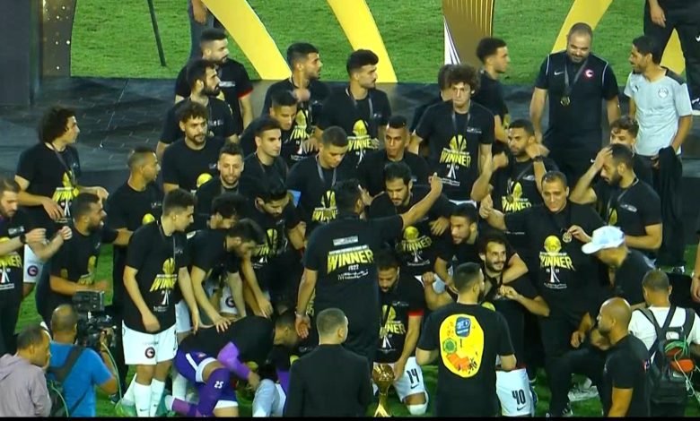 فيوتشر تأهل للكونفيدرالية الإفريقية وتوج بكأس الرابطة.. .وقد يحرم الأهلي من الدوري فيوتشر تأهل للكونفيدرالية الإفريقية وتوج بكأس الرابطة.. .وقد يحرم الأهلي من الدوري