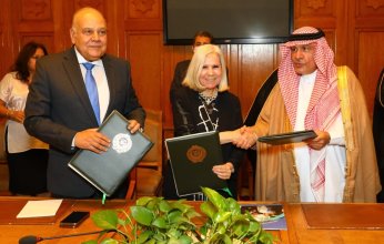 توقيع مذكرة التفاهم بين الجامعة العربية واتحاد الجامعات العربية لدعم البحث العلمي في المنطقة