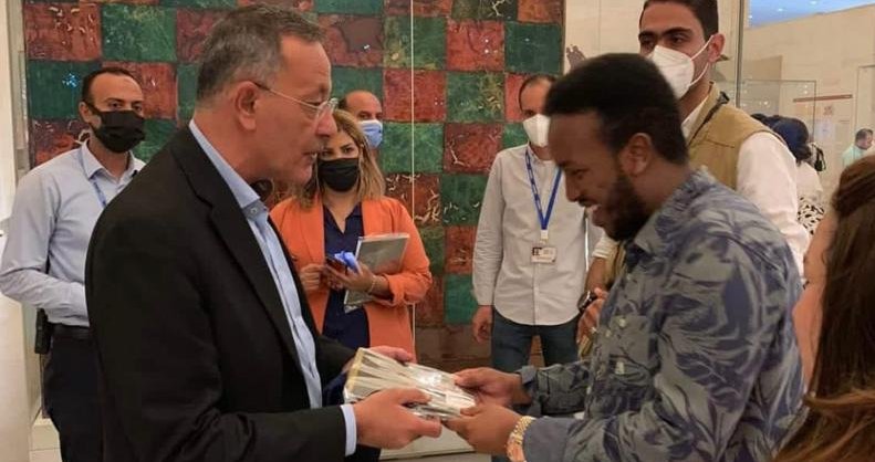 نجل الرئيس الصومالي يزور المتحف القومي للحضارة المصرية بالفسطاط نجل الرئيس الصومالي يزور المتحف القومي للحضارة المصرية بالفسطاط