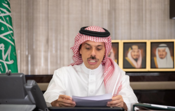 وزير الخارجية السعودي يهنئ القيادة بنجاح موسم الحج