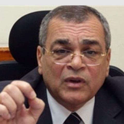خبير بترولي: الحكومة المصرية تراعى البعد الاجتماعي للمواطنين في زيادة أسعار المشتقات البترولية خبير بترولي: الحكومة المصرية تراعى البعد الاجتماعي للمواطنين في زيادة أسعار المشتقات البترولية