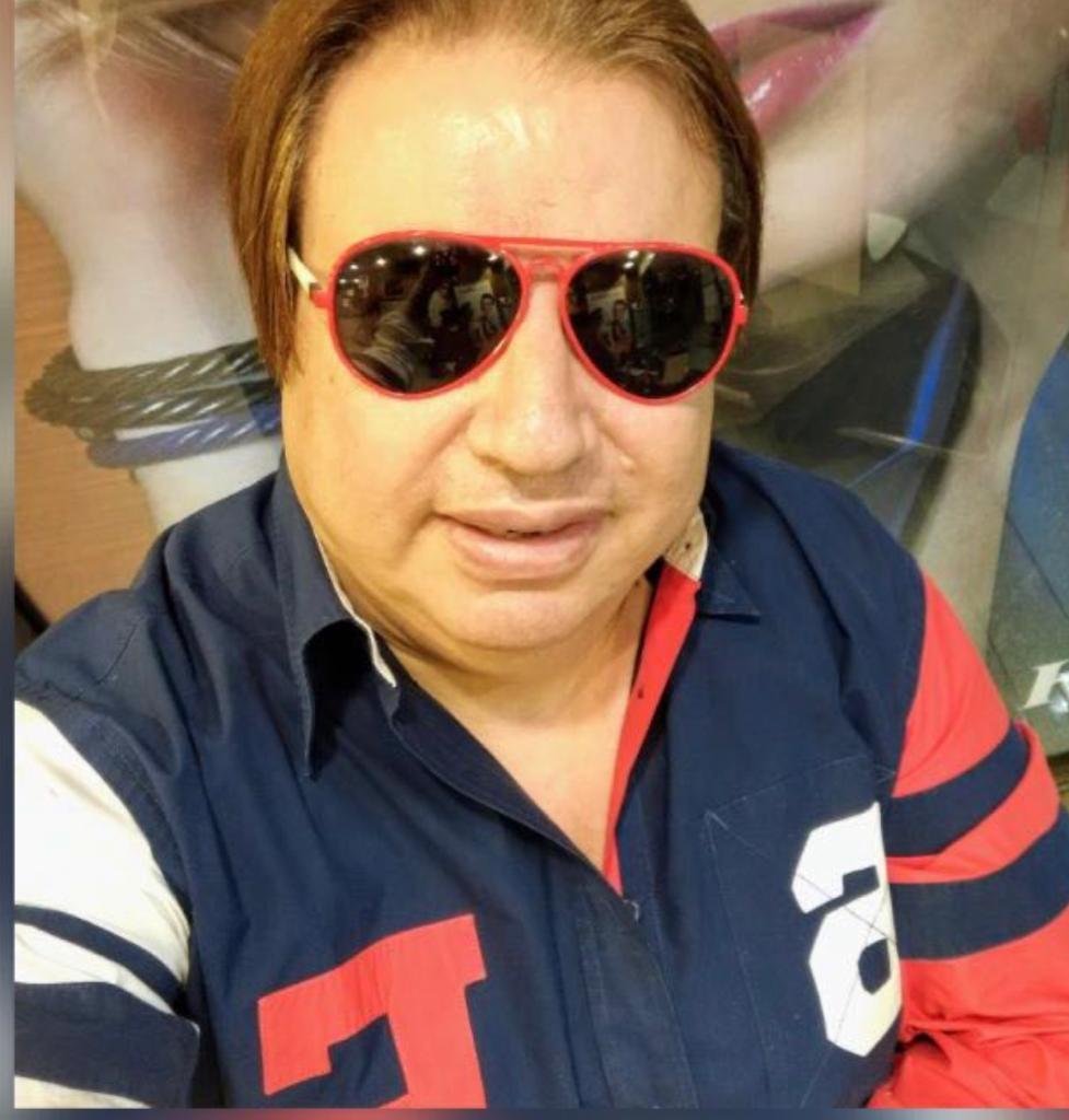 سيناريست مصري يتعرض لحادث نصب من أحد البنوك سيناريست مصري يتعرض لحادث نصب من أحد البنوك