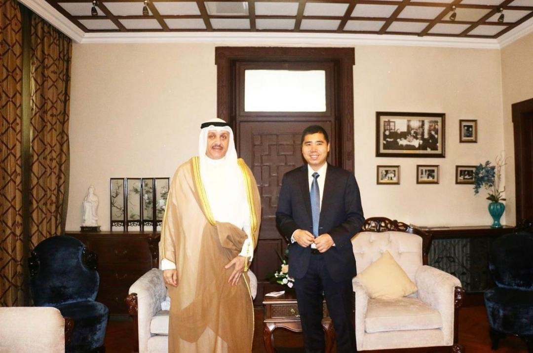 مسؤول صيني يشيد بحكمة القيادة السياسية العليا لدولة الكويت مسؤول صيني يشيد بحكمة القيادة السياسية العليا لدولة الكويت
