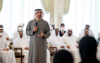 رئيس الإمارات يستقبل أوائل الطلبة في الصف الثاني عشر وأولياء أمورهم