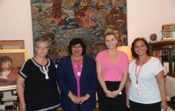 وزيرة الثقافة المصرية تتسلم الدعوة الرسمية للمشاركة في مؤتمر إدنبرة الدولي للثقافة باسكتلندا