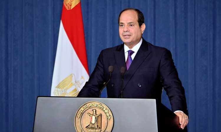 الرئيس المصري يجرى اتصالا هاتفيا مع نظيره الفرنسى الرئيس المصري يجرى اتصالا هاتفيا مع نظيره الفرنسى