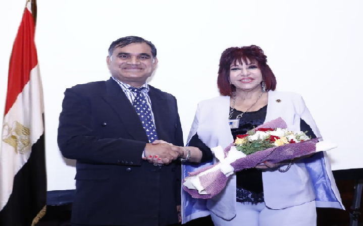 " د.هدى يسى " ضيف شرف ندوة الفرص الاقتصادية والاستثمارية في بنجلاديش " د.هدى يسى " ضيف شرف ندوة الفرص الاقتصادية والاستثمارية في بنجلاديش