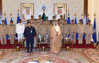 وزير الداخلية الكويتي يقلد 17 عميدا رتبة لواء