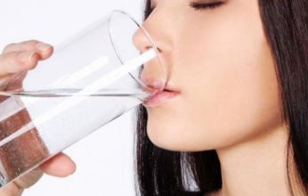 الافراط فى شرب الماء يعرضك للتسمم المائى