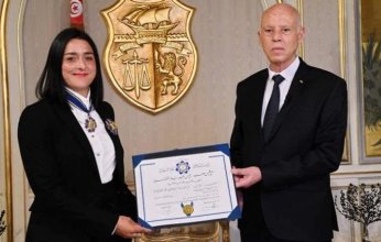 تونس تمنح نجمة التنس أنس جابر وسام الاستحقاق